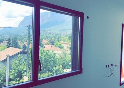 installation fenêtre pvc par R'renov dans une maison à Claix Rhône Alpes